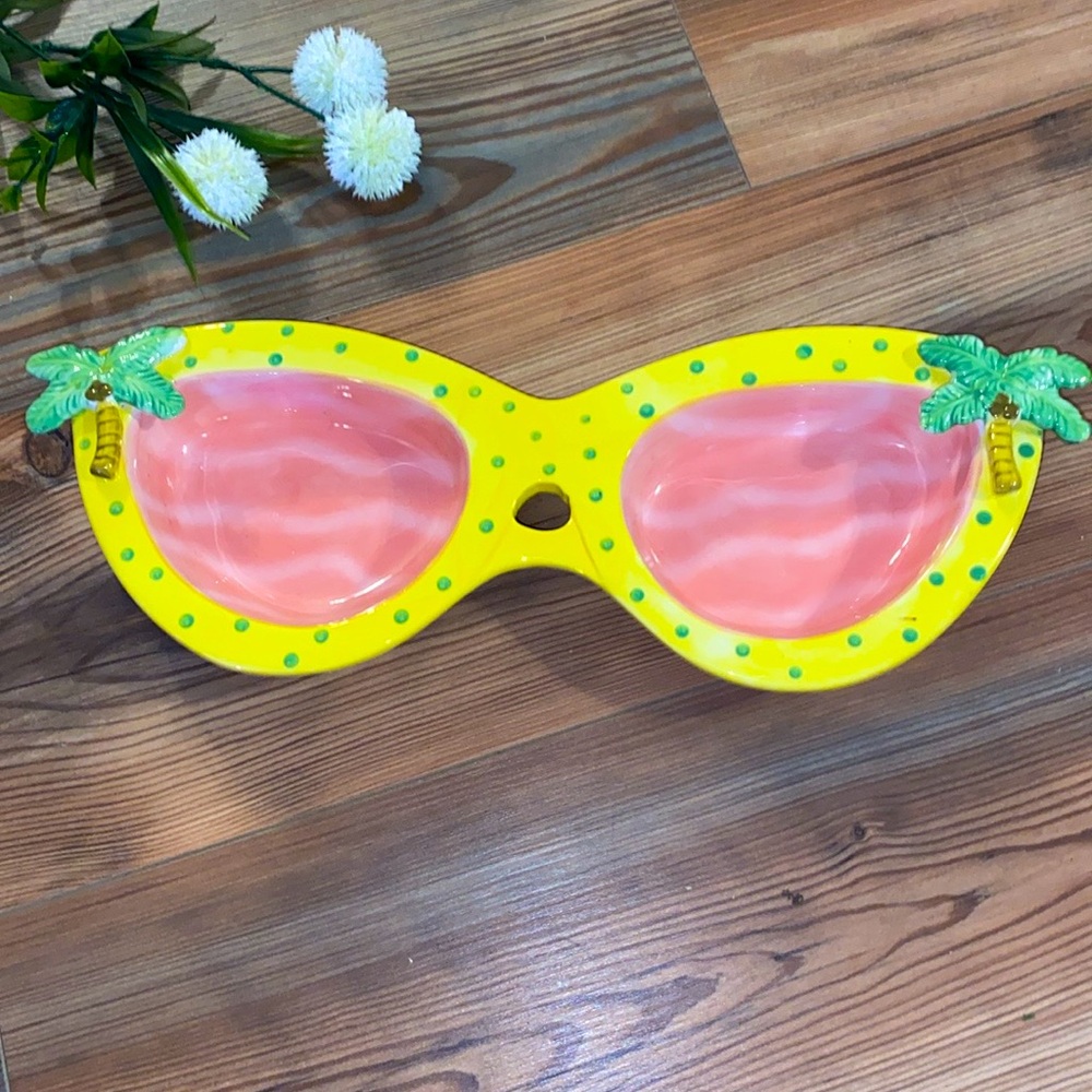 Dennis East Sunglasses with Palm Trees Chip and Dip Appetizer Ceramic Server😎 🌴